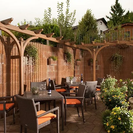 Weingut Hees - Landgasthof Zum Jaeger Aus Kurpfalz Auen (Bad Kreuznach)