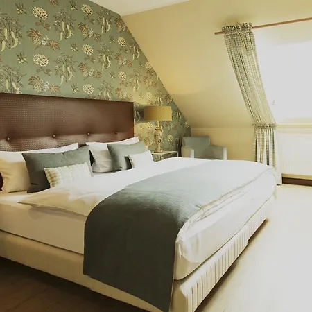 Weingut Hees - Landgasthof Zum Jaeger Aus Kurpfalz