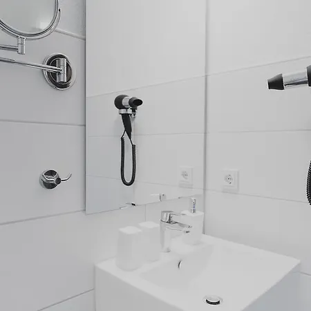 Weingut Hees - Landgasthof Zum Jaeger Aus Kurpfalz 3* Auen (Bad Kreuznach)