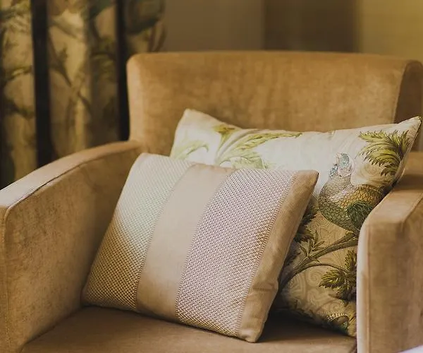 Weingut Hees - Landgasthof Zum Jaeger Aus Kurpfalz Hotel